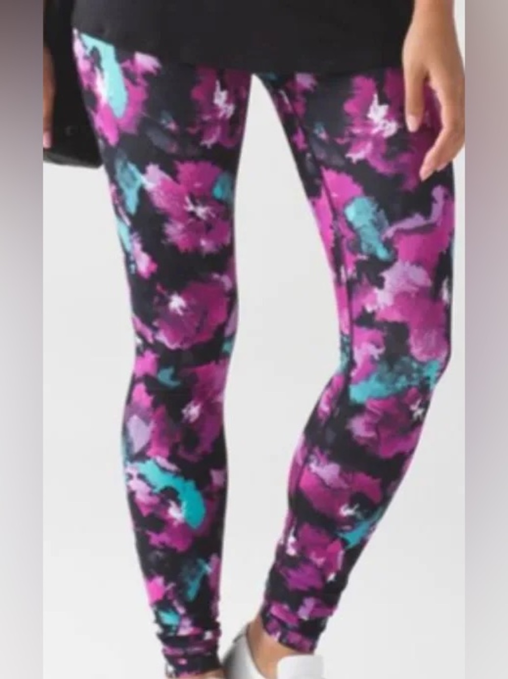 lululemon athletica Women’s Magenta & Teal Floral Leggings